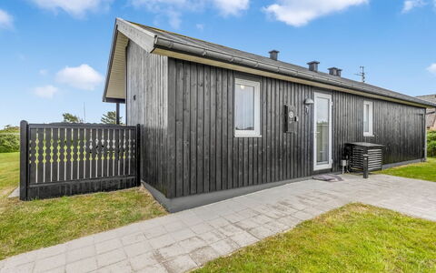 Mara - from the Sea: Maison, Toit, Domicile, Chalet, Cabanon, Batiments Jardin, Siding, Cour, Cabane En Rondins, Cabane