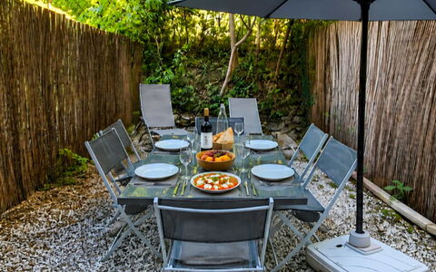 Saint Cyr sur Mer la Madrague 800: Meubles, Mobilier De Jardin, Table, Vaisselle, Tableau De Plein Air, Chaise, Jardin, Table Cuisine Et Salle A Manger, Patio, Serveware