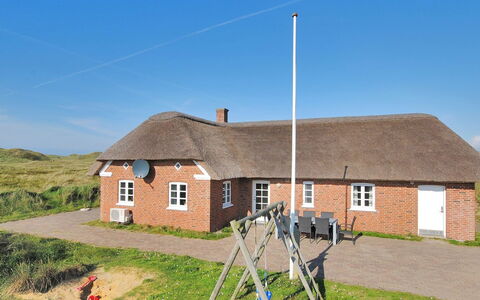 Skuli - 200M from the Sea: Chalet, Cabanon, Cabane, Ferme, Prairie, Cabane, Grange, Cabane En Rondins, Batiments Jardin