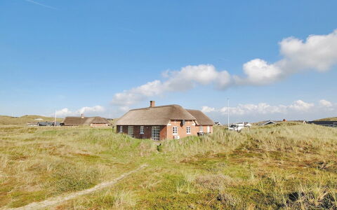 Skuli - 200M from the Sea: Chalet, Cabanon, Cabane, Ferme, Prairie, Cabane, Grange, Cabane En Rondins, Batiments Jardin