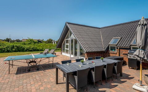 Lidija - 850M from the Sea: Toit, Lot Terre, Chalet, Domicile, Zone Rurale, Cabanon, Siding, Batiments Jardin, Cabane En Rondins, Cabane