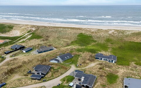 Assa - from the Sea: Toit, Lot Terre, Chalet, Domicile, Zone Rurale, Cabanon, Siding, Batiments Jardin, Cabane En Rondins, Cabane