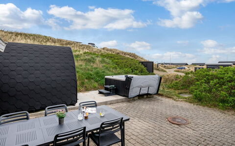 Assa - from the Sea: Toit, Lot Terre, Chalet, Domicile, Zone Rurale, Cabanon, Siding, Batiments Jardin, Cabane En Rondins, Cabane