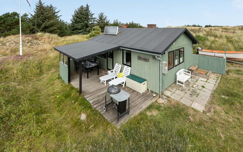 Vamika - 400M to the Fjord: Maison, Toit, Domicile, Chalet, Cabanon, Batiments Jardin, Siding, Cour, Cabane En Rondins, Cabane