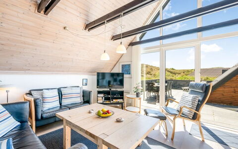 Armelle - from the Sea: Domicile, Chalet, Dur, Planche, Plate-Forme, Siding, Chaise, Eco Hôtel, Table Cuisine Et Salle A Manger, Porche