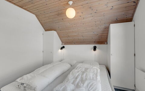 Armelle - from the Sea: Mur, Chambre, Plafond, Design Intérieur, Bois, Lit, Sol, Sol, Luminaire, Meubles