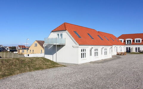 Ena - 75M from the Sea: Bois, Toit, Architecture, Domicile, Maison, Chalet, Siding, Dur, Pente, Biens