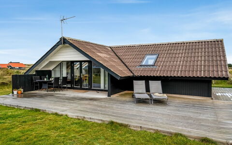 Olesia - 250M from the Sea: Toit, Lot Terre, Chalet, Domicile, Zone Rurale, Cabanon, Siding, Batiments Jardin, Cabane En Rondins, Cabane