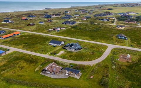 Olesia - 250M from the Sea: Toit, Lot Terre, Chalet, Domicile, Zone Rurale, Cabanon, Siding, Batiments Jardin, Cabane En Rondins, Cabane