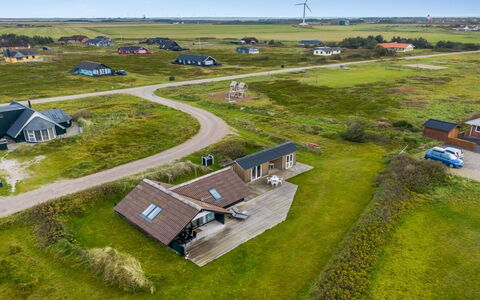 Olesia - 250M from the Sea: Toit, Lot Terre, Chalet, Domicile, Zone Rurale, Cabanon, Siding, Batiments Jardin, Cabane En Rondins, Cabane