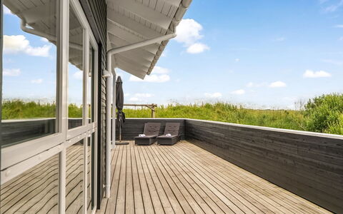 Markku - 400M from the Sea: Bois, Parquet, Architecture, Dur, Porche, Planche, Plate-Forme, Composite, Boardwalk, Tache De Bois