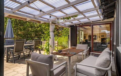 Resi - 400M from the Sea