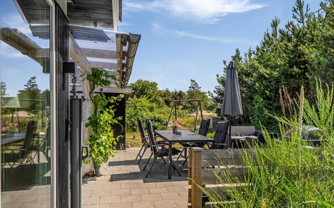Resi - 400M from the Sea