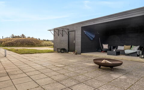 Pontus - 400M from the Sea: Herbe, Maison, Toit, Domicile, Chalet, Arbuste, Lot Terre, Zone Rurale, Ferme, Couverture De Sol