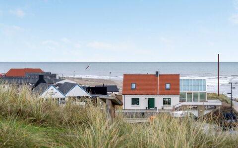 Fris - 100M from the Sea: Toit, Plaine, Lot Terre, Zone Rurale, Domicile, Biens, Champ, Chalet, Pelouse, Banlieue