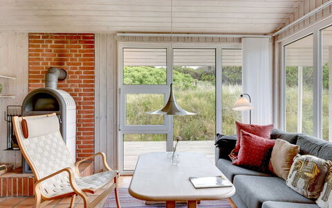 Annemia - 200M from the Sea: Meubles, Design Intérieur, Bois, Sol, Sol, Éclairage, Chaise, Salon, Domicile, Plafond