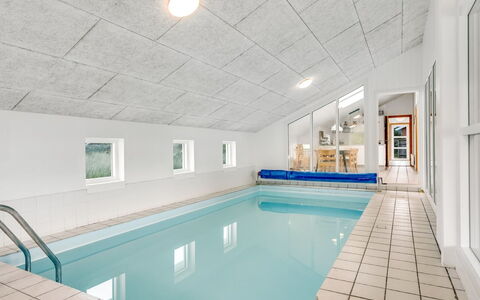 Luzy - 600M from the Sea: Bleu, Chalet, Maison, Domicile, Ferme, Biens, Siding