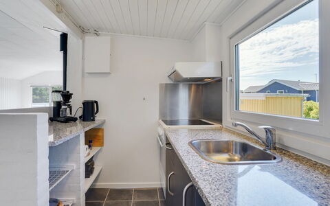 Kanerva - 350M from the Sea: Bois, Domicile, Porche, Plate-Forme, Dur, Toit, Tache De Bois, Parquet, Eco Hôtel