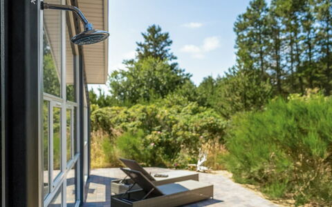 Felizia - 2.5Km from the Sea: Ombre, Mobilier De Jardin, Jardin, Aménagement Paysager, Eco Hôtel, Cour, Chaise, Conception, Porche, Batiments Jardin