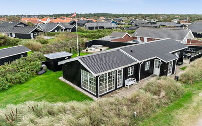 Wiebke - 200M from the Sea