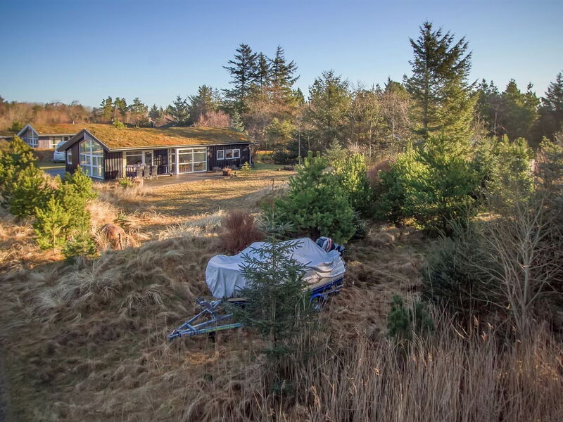 edger - 2.3km From The Sea
