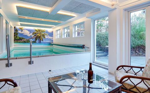 Pelle - 800M from the Sea: Piscine, Mobilier De Jardin, Meubles, Recours, Dalle, Eco Hôtel, Ombre, Chaise, Loisir, Biens