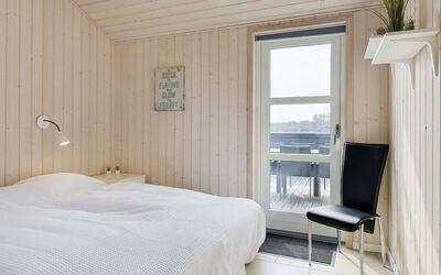 Tessie - 1.2Km from the Sea