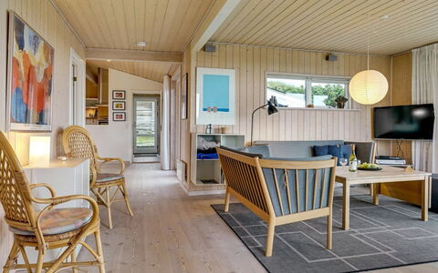 Josten - 500M from the Sea: Design Intérieur, Meubles, Bois, Sol, Plafond, Sol, Domicile, Salon, Parquet, Table