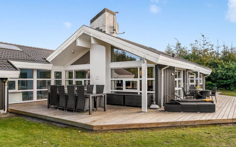 Mechthild - 2.7Km from the Sea: Plafond, Sol, Design Intérieur, Sol, Composite, Meubles, Recours, Hôtel, Conception, Daylighting