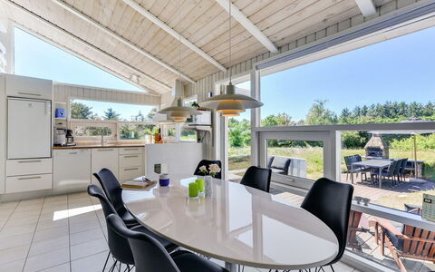 Immi - 1.5Km from the Sea: Domicile, Biens, Ombre, Conception, Porche, Chaise, Villa, Dur, Table Cuisine Et Salle A Manger, Structure En Plein Air