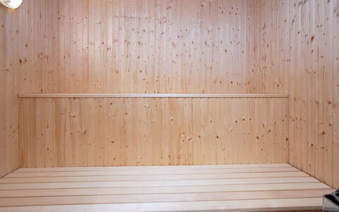 Iben - 2.3Km from the Sea: Bois, Sol, Sol, Sauna, Tache De Bois, Dur, Planche, Contre-Plaqué, Vernis, Parquet