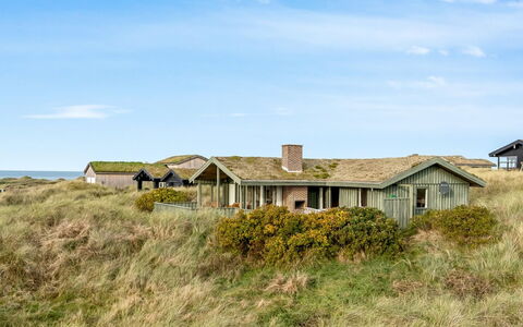 Fransine - 480M from the Sea: Toit, Lot Terre, Chalet, Domicile, Zone Rurale, Cabanon, Siding, Batiments Jardin, Cabane En Rondins, Cabane
