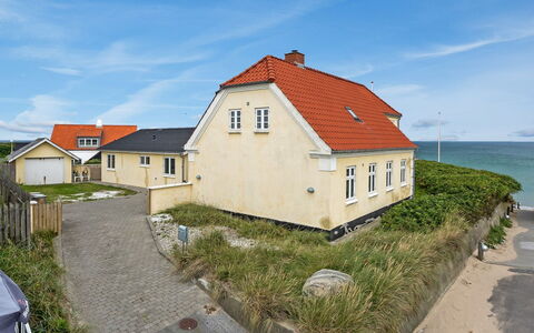 Atena - 50M from the Sea: Toit, Lot Terre, Chalet, Domicile, Zone Rurale, Cabanon, Siding, Batiments Jardin, Cabane En Rondins, Cabane