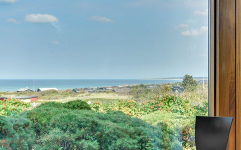 Wuantekica - 410M from the Sea: Bois, Toit, Maison, Chalet, Porte, Domicile, Siding, Lot Terre, Batiments Jardin, Cabanon