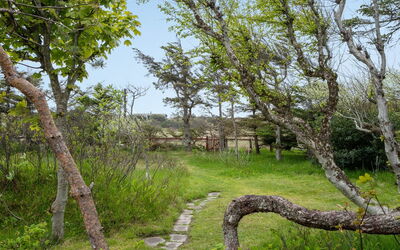 Helny - 300M from the Sea
