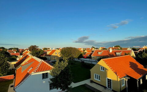 Jarkko - 200M from the Sea: Plafond, Sol, Design Intérieur, Sol, Composite, Meubles, Recours, Hôtel, Conception, Daylighting