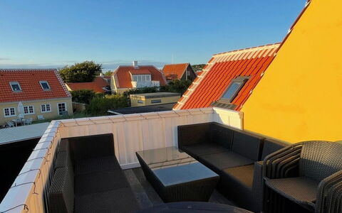 Jarkko - 200M from the Sea: Balcon, Soirée, Daylighting