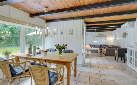 Vemund - 750M from the Sea: Toit, Lot Terre, Chalet, Domicile, Zone Rurale, Cabanon, Siding, Batiments Jardin, Cabane En Rondins, Cabane