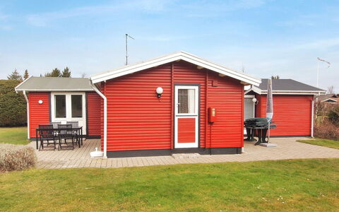 Aarno - 700M from the Sea: Toit, Lot Terre, Chalet, Domicile, Zone Rurale, Cabanon, Siding, Batiments Jardin, Cabane En Rondins, Cabane
