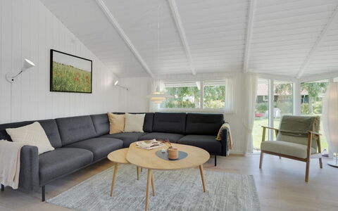 Niska - 300M from the Sea: Bois, Design Intérieur, Sol, Meubles, Sol, Salon, Plafond, Canapé, Parquet