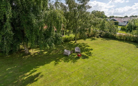 Niska - 300M from the Sea: Arbre, Herbe, Arbuste, Jardin, Paysage, Lot Terre, Prairie, Pelouse