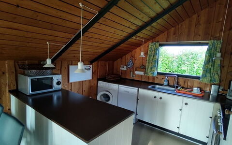 Rieke - 300M from the Sea: Bois, Plafond, Domicile, Meubles, Cuisine, Pièce, Chalet, Dur, Tache De Bois, Appareil De Cuisine