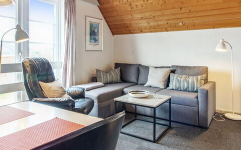 Roya - 1.9Km from the Sea: Meubles, Design Intérieur, Chaise, Sol, Table, Recours, Sol, Plafond, Pièce, Eco Hôtel