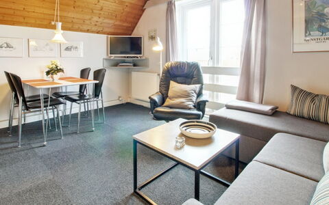 Roya - 1.9Km from the Sea: Meubles, Design Intérieur, Chaise, Sol, Table, Recours, Sol, Plafond, Pièce, Eco Hôtel