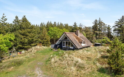 Antero - 4Km from the Sea: Herbe, Prairie, Paysage, Écorégion, Plaine, Communauté Des Plantes, Lot Terre, Mobilier De Jardin, Prairie, Formations Arbustives