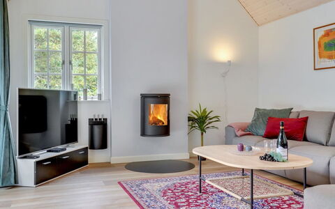 Emmeli - 1.2Km from the Sea: Sol, Sol, Design Intérieur, Meubles, Parquet, Poêle À Bois, Pièce, Salon, Foyer, Tache De Bois