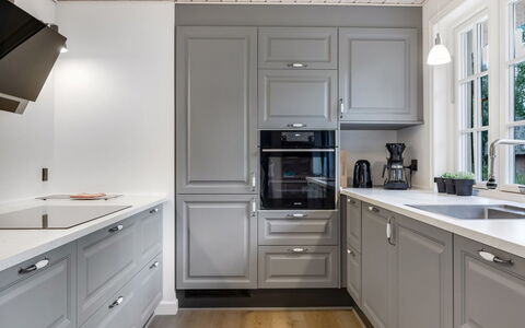 Emmeli - 1.2Km from the Sea: Cuisine, Cabinetry, Design Intérieur, Sol, Plafond, Appareil De Cuisine, Comptoir, Meubles, Sol, Tiroir