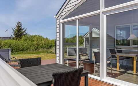 Eldora - 1.4Km from the Sea: Meubles, Bois, Design Intérieur, Sol, Sol, Chaise, Pièce, Plafond, Salon, Appartement