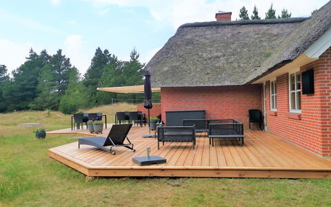 Harpa - 2.5Km from the Sea: Bois, Domicile, Porche, Plate-Forme, Dur, Toit, Tache De Bois, Parquet, Eco Hôtel