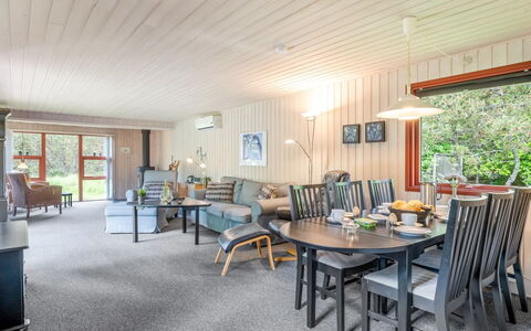 Eliane - 4Km from the Sea: Meubles, Bois, Design Intérieur, Plafond, Sol, Sol, Canapé, Salon, Table, Pièce